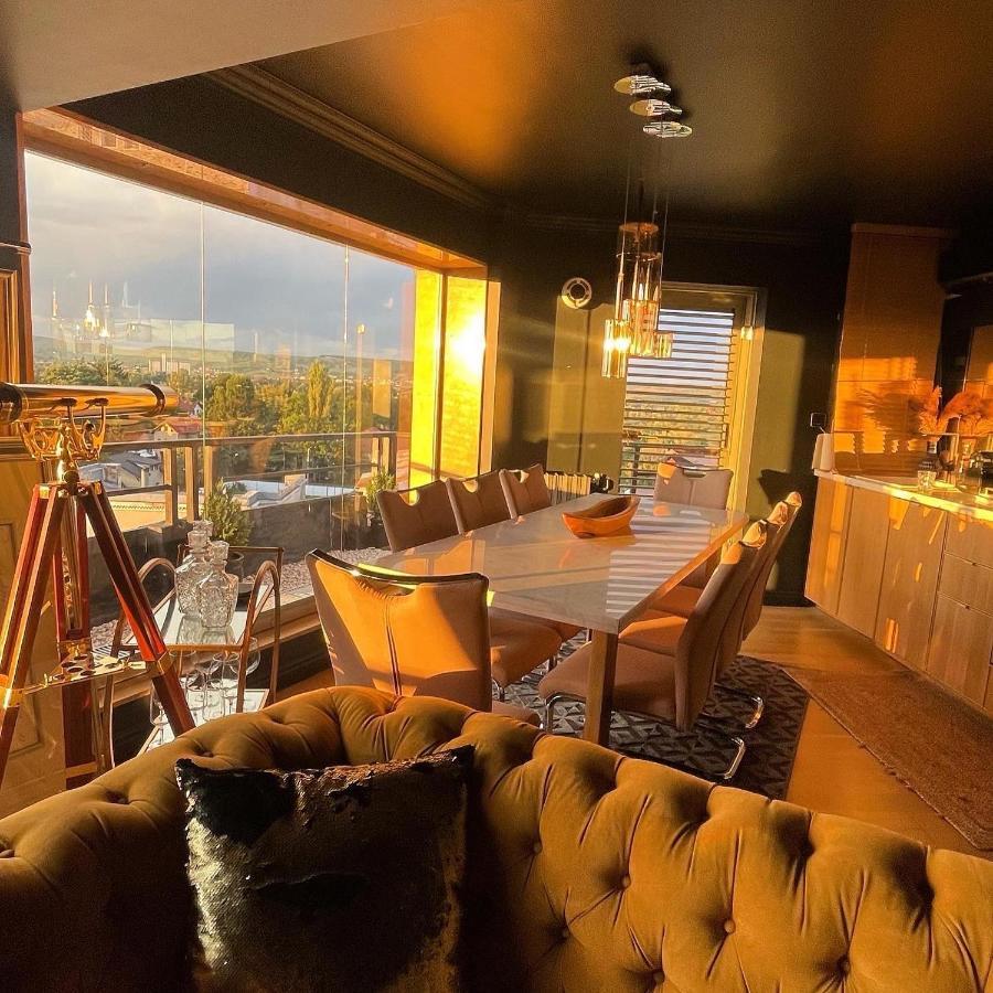 דירות טרגובישטה Noir Penthouse מראה חיצוני תמונה